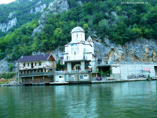 the-mraconia-monastery