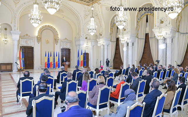 פגישת נשיא רומניה עם השגרירים בבוקרשט
