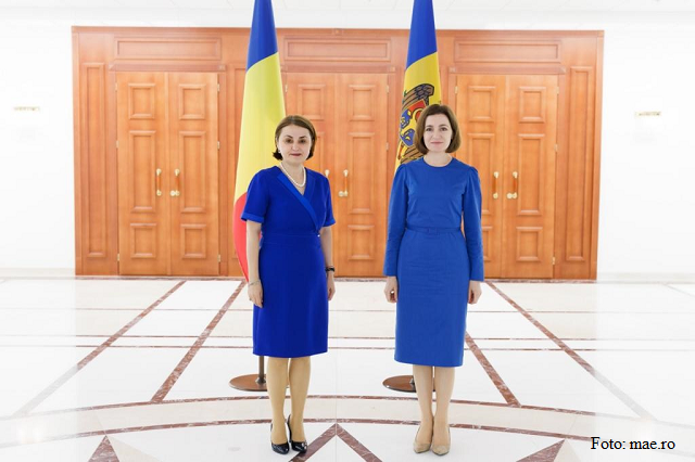 la-ministra-rumana-de-exteriores-en-chisinau