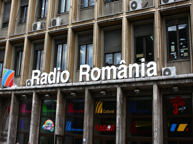 radio-rumania-condecorada-a-sus-90-aos-de-existencia-