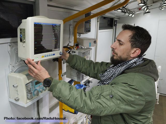 ucra-radu-hossu-spital-mobil-blindat-2.jpg Раду
