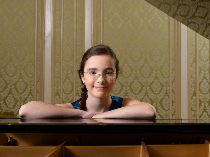 pianista eva garet, laureată a concursului internaţional concertino praga