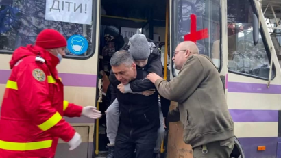 דיפלומטים ישראלים עוזרים לפליטים אוקראינים
