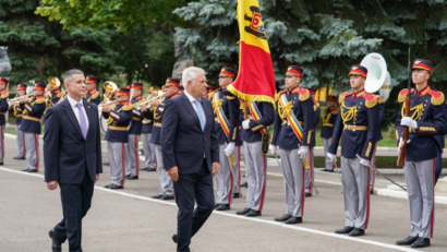 Cooperación militar entre Rumanía y la República de Moldavia