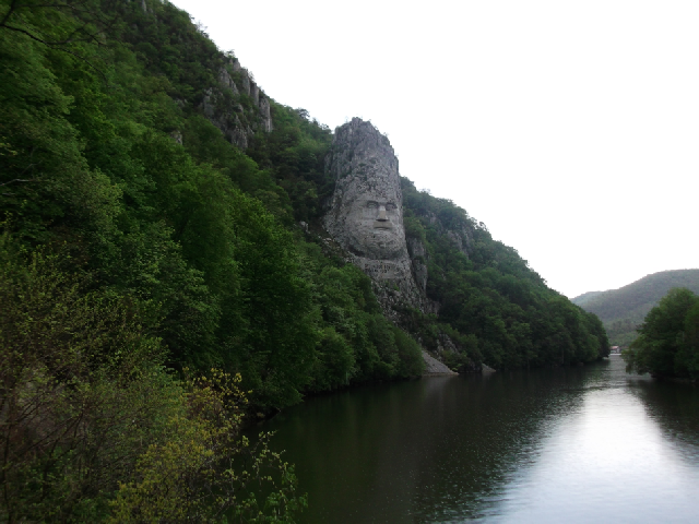 Donau-Engpass am Eisernen Tor: atemberaubende Landschaft