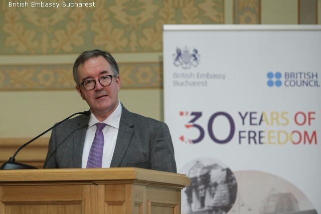 Andrew Noble: Aproximativ un milion de români trăiesc în UK