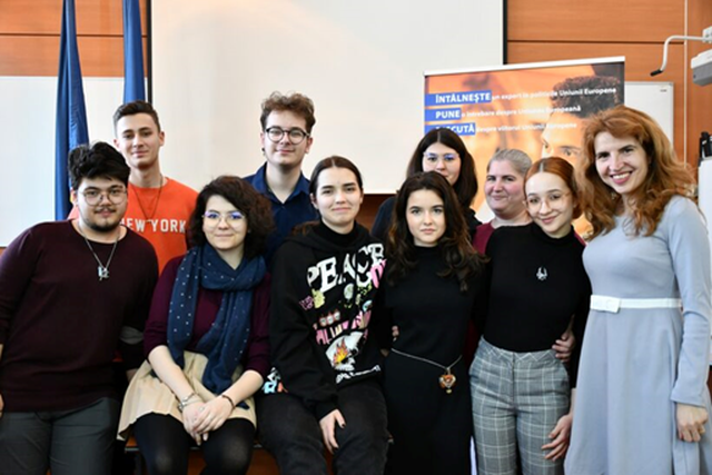 Formarea noii echipe de teatru forum a ED București