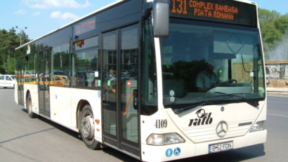 Abonamentul de transport în comun te trimite la teatru
