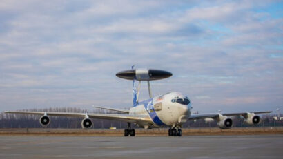 Aviones AWACS en Bucarest
