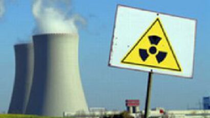 Pro and Against Nuclear Energy
