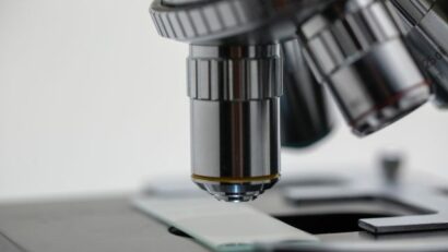 Eurobarometru: Încredere deplină a europenilor în știință
