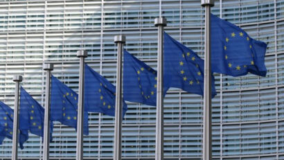 Comisia Europeană: Introducerea plăţilor instant în euro trebuie accelerată
