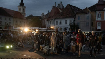 Le théâtre sur le devant de la scène