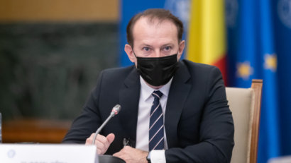 Конституційний суд віклав розгляд суперечки між Урядом та Парламентом