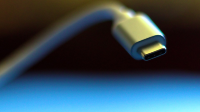 UE lucrează la transformarea conectorului USB tip-C în standardul comun de încărcare