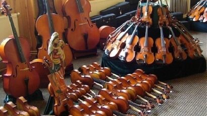 Rumänische Geigenfabrik in Reghin wurde 65