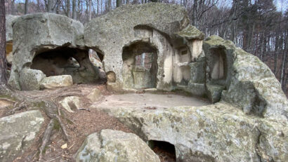 Los asentamientos rupestres de Bozioru, considerados el Athos de Rumanía