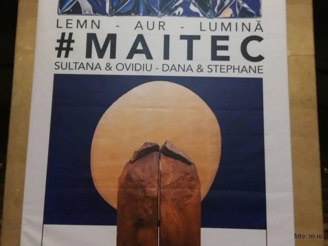 Expoziţia-eveniment Lemn Aur Lumină