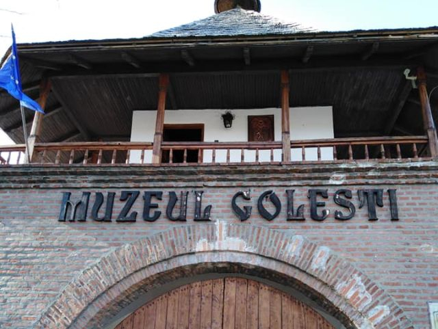 Muzeul viticulturii şi pomiculturii Goleşti