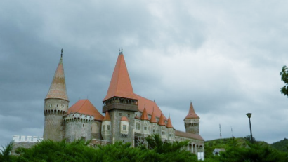 2023年5月1日：科尔文城堡，特兰西瓦尼亚的传奇