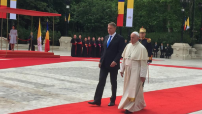 COVID-19: cinque respiratori donati da Papa Francesco alla città di Suceava