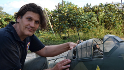Від живопису до авіамоделізму й назад