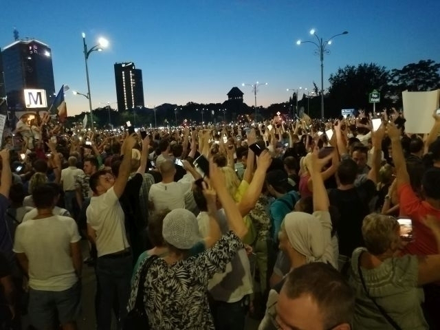 UPDATE A patra zi de proteste în Piaţa Victoriei