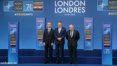 NATO bringt Botschaft der Einheit
