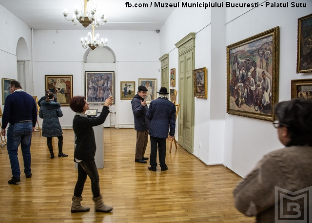 Cine vizitează muzeele