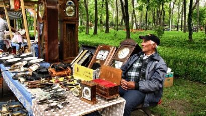 Yard Sale, o viaţă nouă pentru lucruri vechi