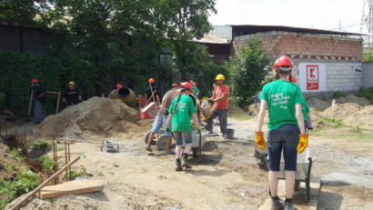 Voluntariat şi locuinţe sociale