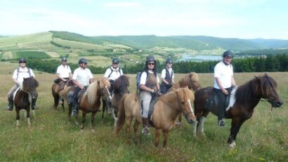 Harghita zu Pferd entdeckt