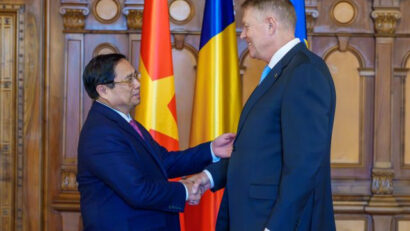 Le premier ministre vietnamien Pham Minh Chinh revient à Bucarest