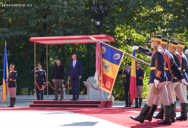 Le président ukrainien en visite à Bucarest