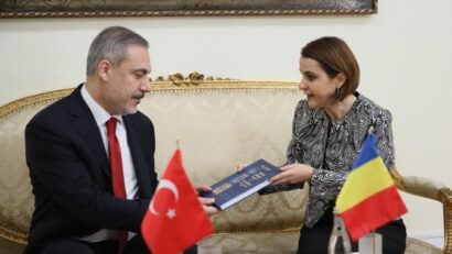 Diplomazia: colloquio a Bucarest tra i ministri degli Esteri romeno e turco