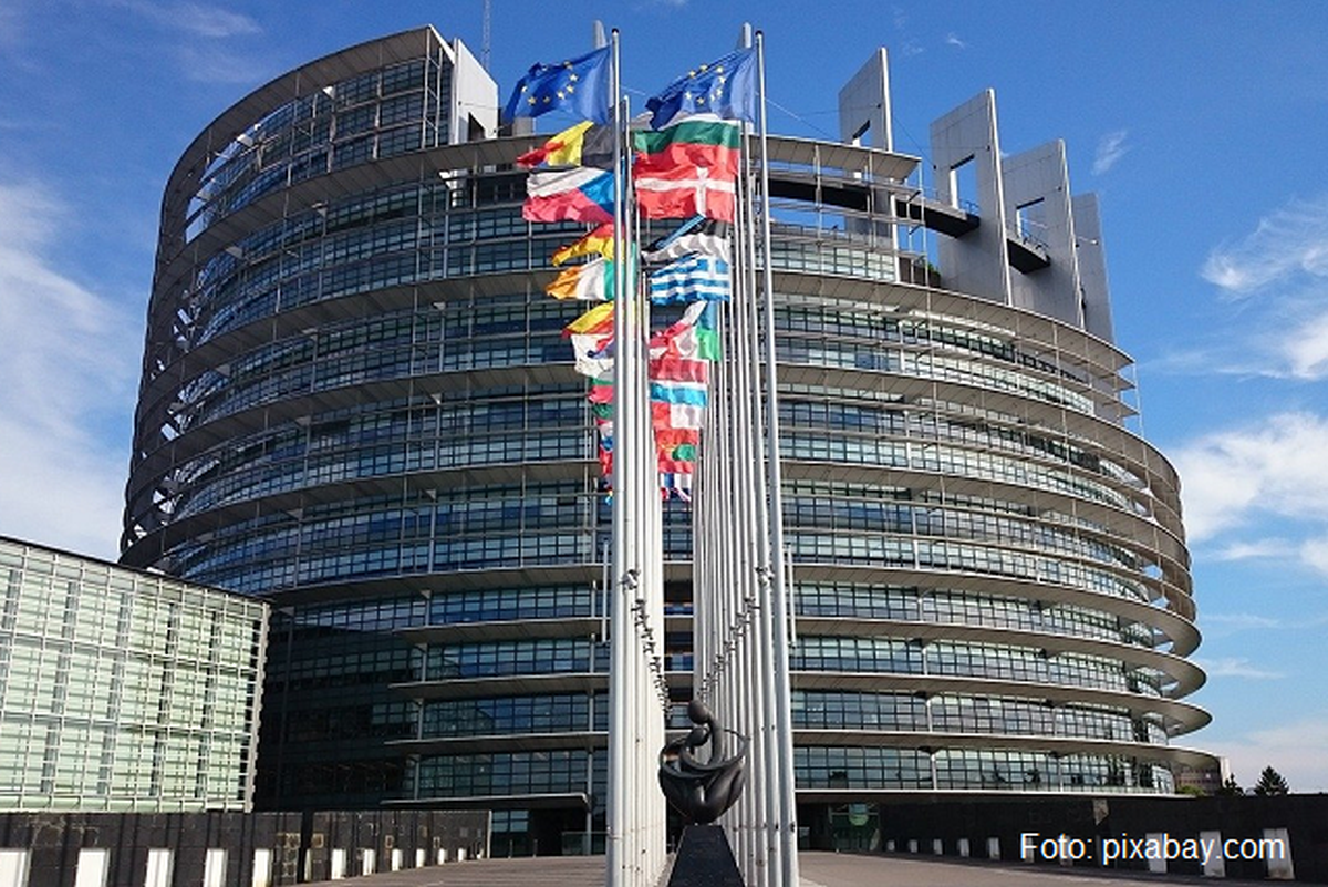 parlamentul-european-sursa foto-pixabay