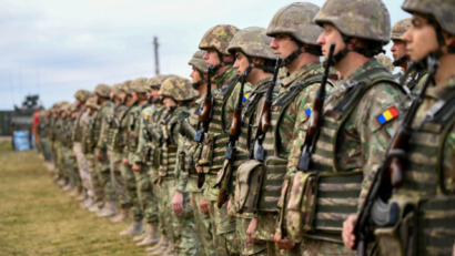 High school students in Fagaras learn French with the support of NATO military