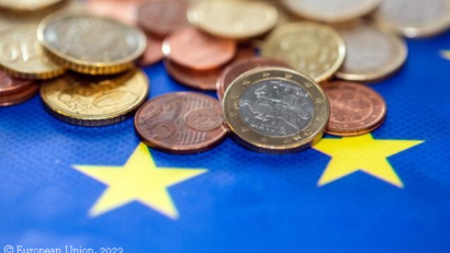 Zona euro evită la limită recesiunea