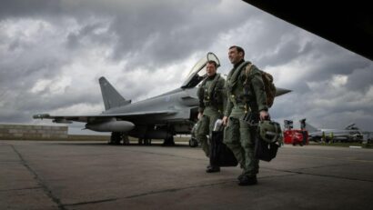 Aeronavele britanice Eurofighter între Orientul Mijlociu şi România