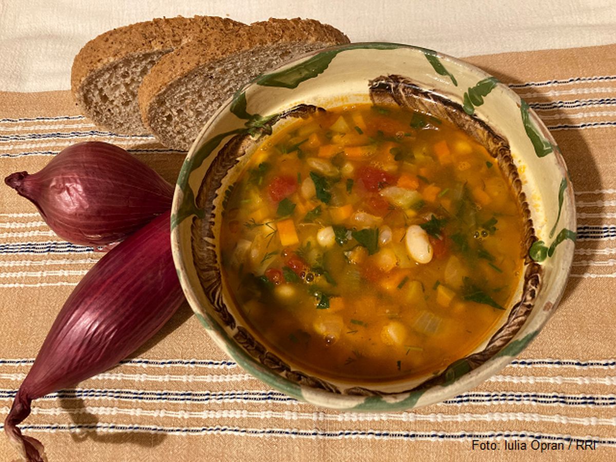 Desde Rumanía hacia el mundo: Cocina rumana – la ciorba (caldo) tradicional.