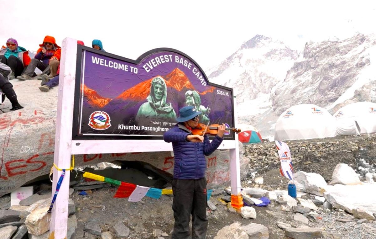 Alexandru Tomescu Balada Everest