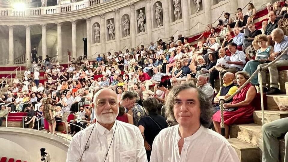 Lo scrittore Mircea Cărtărescu e il traduttore Bruno Mazzoni al Festival La Milanesiana di Vicenza (2023)/ foto: Ambasciata di Romania in Italia/ Mircea Cărtărescu)