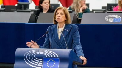 Stella Kyriakides (foto Copyright: © European Union 2023 - Source : EP / Photographer: Philippe BUISSIN)