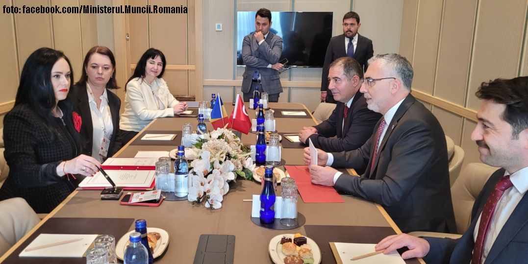 Ministrul român al muncii, Simona Bucura Oprescu, şi omologul său turc, Vedat Işıkhan