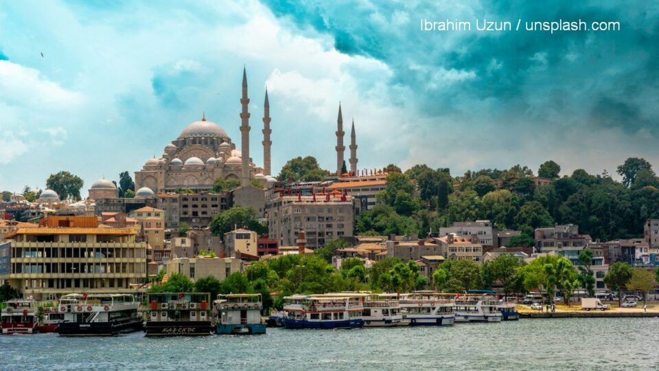 Istanbul (Ibrahim Uzun / unsplash.com)