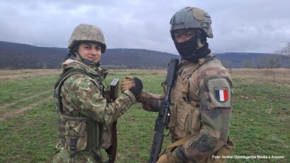 Training and efficient cooperation between Romanian and French soldiers