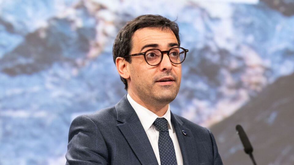 Stéphane Séjourné (Foto: ©European Union, 2025 - Source: EC - Audiovisual Service Photographer: Bogdan Hoyaux)