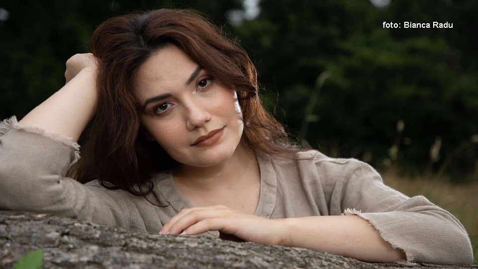 Actriţa Bianca Topor (foto Bianca Radu)