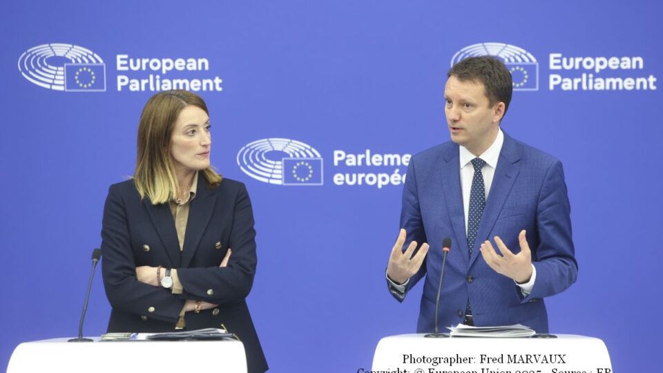 Roberta Metsola si S
(Photographer: Fred MARVAUX
Copyright: © European Union 2025 - Source : EP)