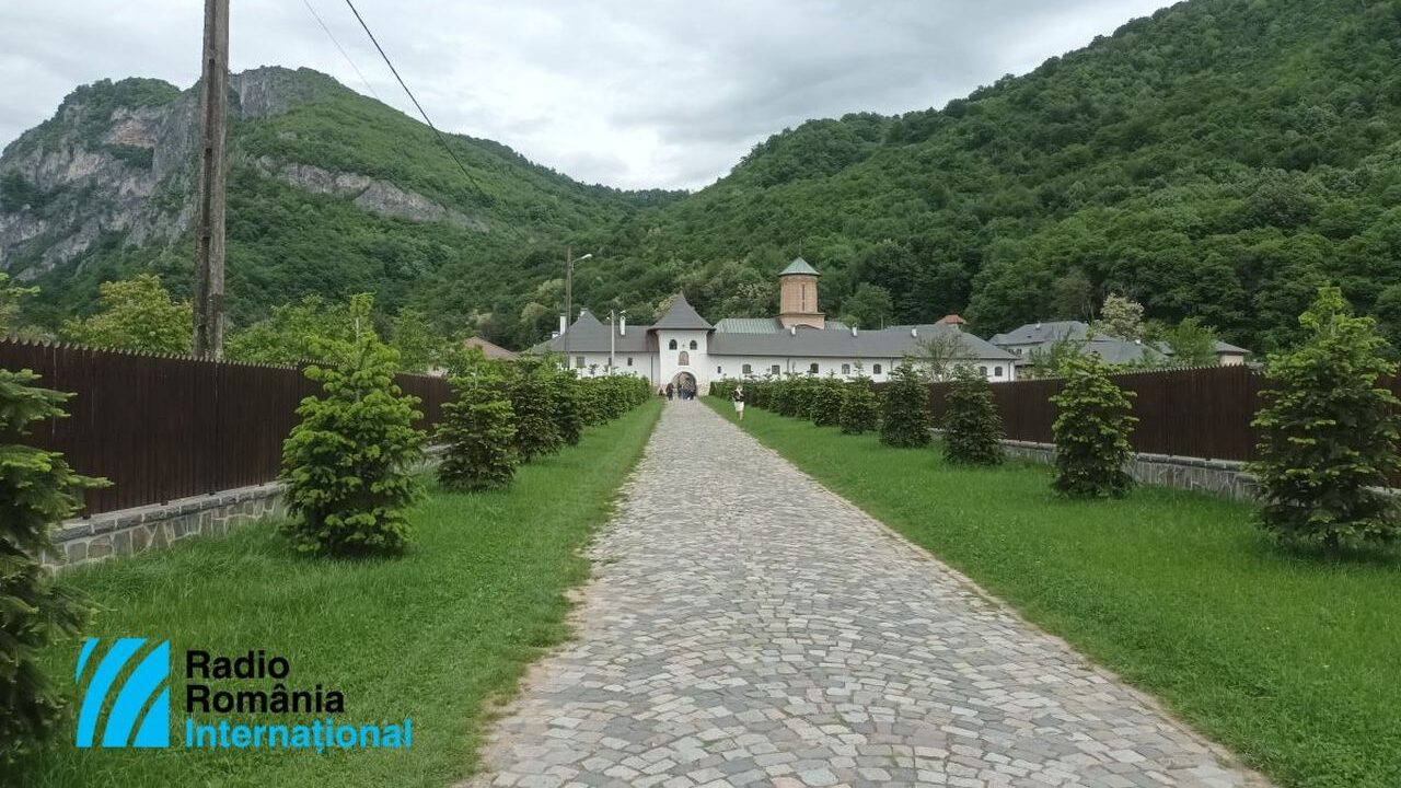 Mănăstirea Polovragi (foto: Ştefan Baciu/RRI)